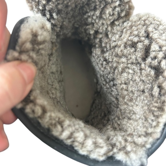 Blondo shearling fleece lined waterproof 
 leather fold over boots size 8.5 - Picture 4 of 7